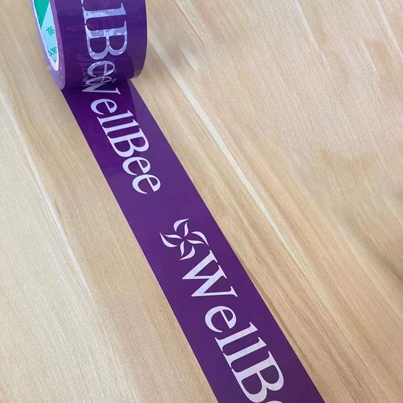 	Tilpasset pakketeip med trykk og logo