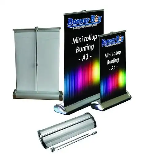 	Tilpassede mini roll up-bannere – Personlige borddisplayer med logo