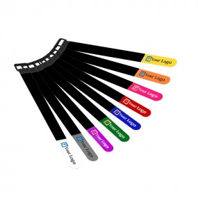 Egendefinerte borrelåsstropper med logo – Personlige ka...