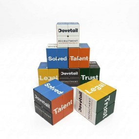 Tilpassede trykte Rubiks-kuber med logo – reklamegaver ...
