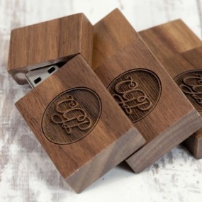Egendefinerte USB-minnepinner med logo – Personlige USB...