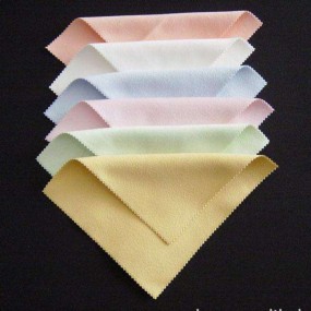 Egendefinerte brillerenskluter med logo – Personlige br...