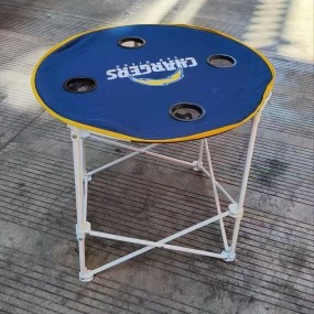 Egendefinerte campingbord med logo – Merkevare sammenle...