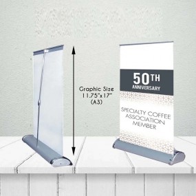 Mini roll-up i A4/A3 med logo – Tilpassede bord- og skr...