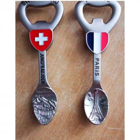 Egendefinerte flaskeåpnere med logo – Magnetiske flaske...