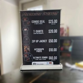 Mini roll-up i A4/A3 med logo – Tilpassede bord- og skr...