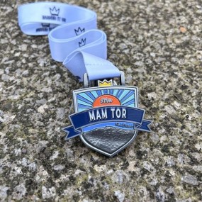 Billige individuelle medaljer med eget design | reklame...