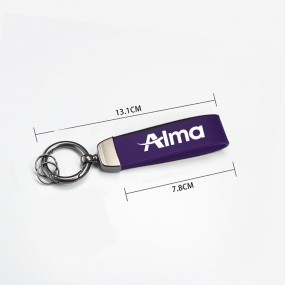 Egendefinerte nøkkelringer i lær med logo – Personlige ...